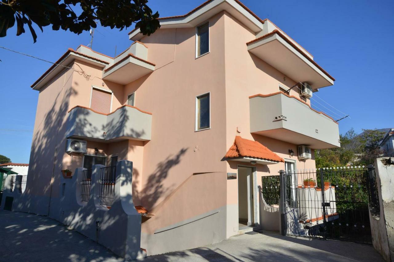 Bellatrix Bed & Breakfast Portici Exterior photo